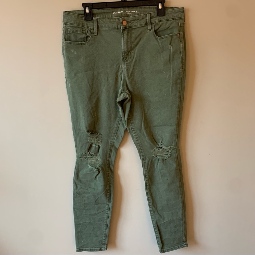 NWOT Old Navy rockstar distressed olive skinny jeans size 14